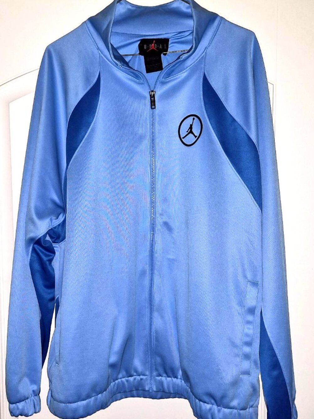 PRISTINE NIKE JORDAN JUMPMAN SIZE XL TRACK JACKET CV2689-412 UNC CAROLINA BLUE